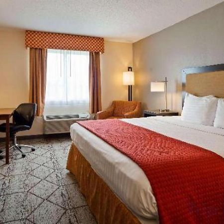 Best Western Nittany Inn Milroy Exterior photo
