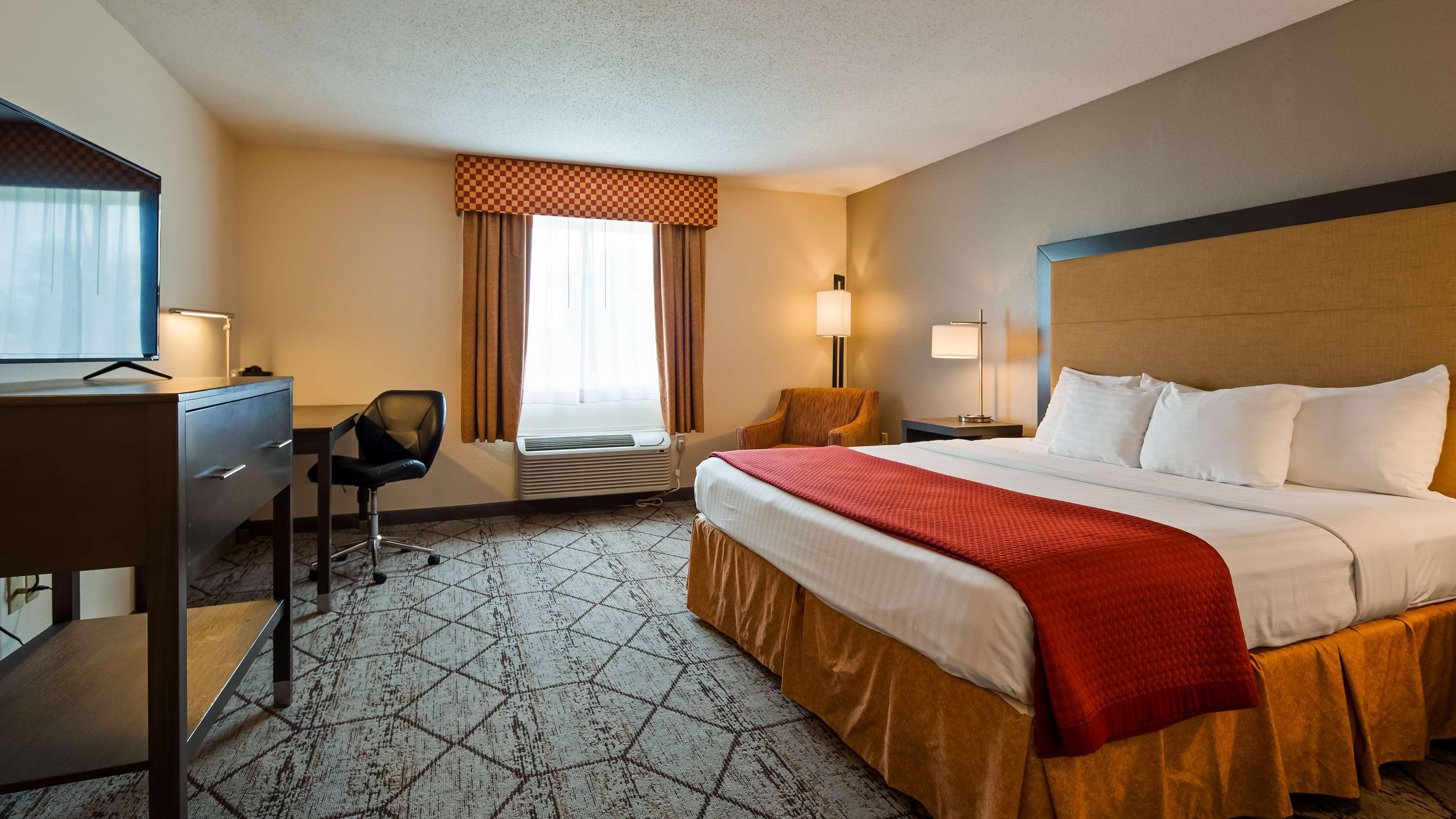 Best Western Nittany Inn Milroy Exterior photo