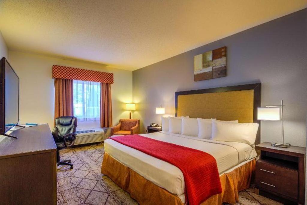 Best Western Nittany Inn Milroy Exterior photo