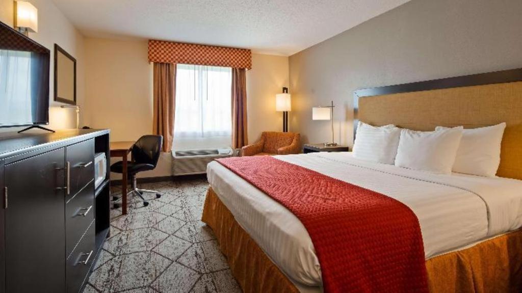 Best Western Nittany Inn Milroy Exterior photo