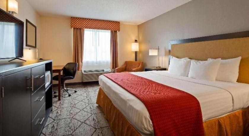 Best Western Nittany Inn Milroy Exterior photo