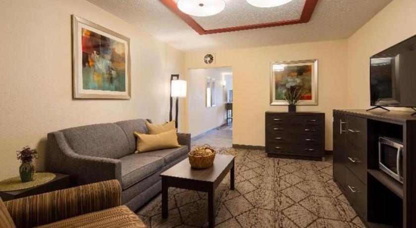 Best Western Nittany Inn Milroy Exterior photo