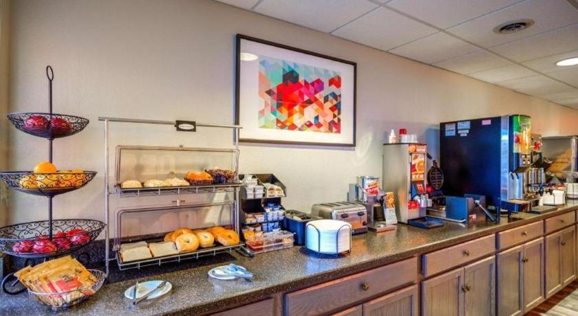 Best Western Nittany Inn Milroy Exterior photo